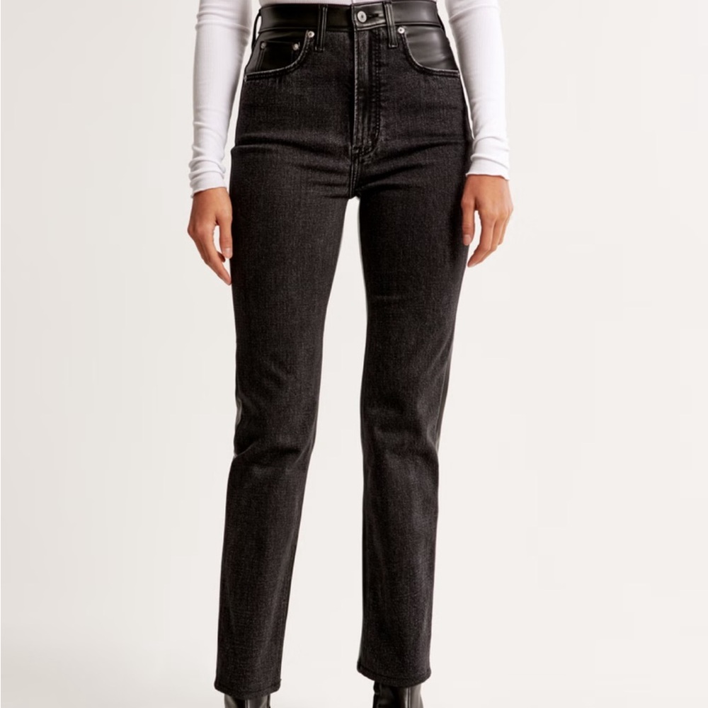 Abercrombie & Fitch Mixed Fabric Ultra High Rise Ankle Straight Jean (Size 12)
